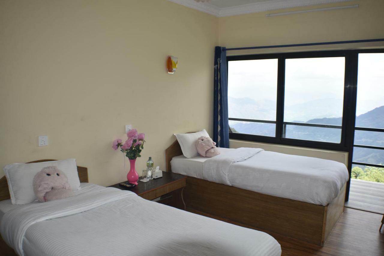 Hotel Greenland Нагаркот Екстериор снимка